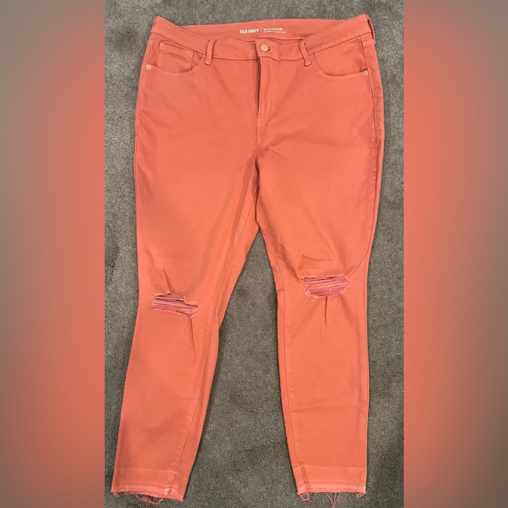 Old Navy, Mid-Rise Rockstar Pants, Coral. Ripped knees.
